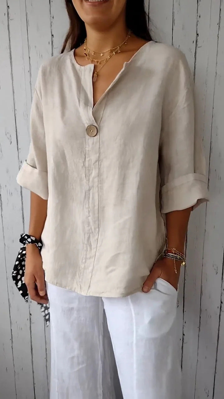 Rose – Lockere Damen T-Shirt mit V-Ausschnitt aus Baumwolle und Leinen mit Knopf