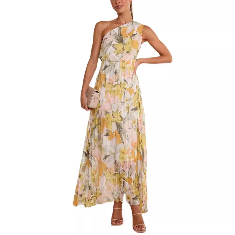 Amelia – Sommerliches Kleid mit schrägen Schultern