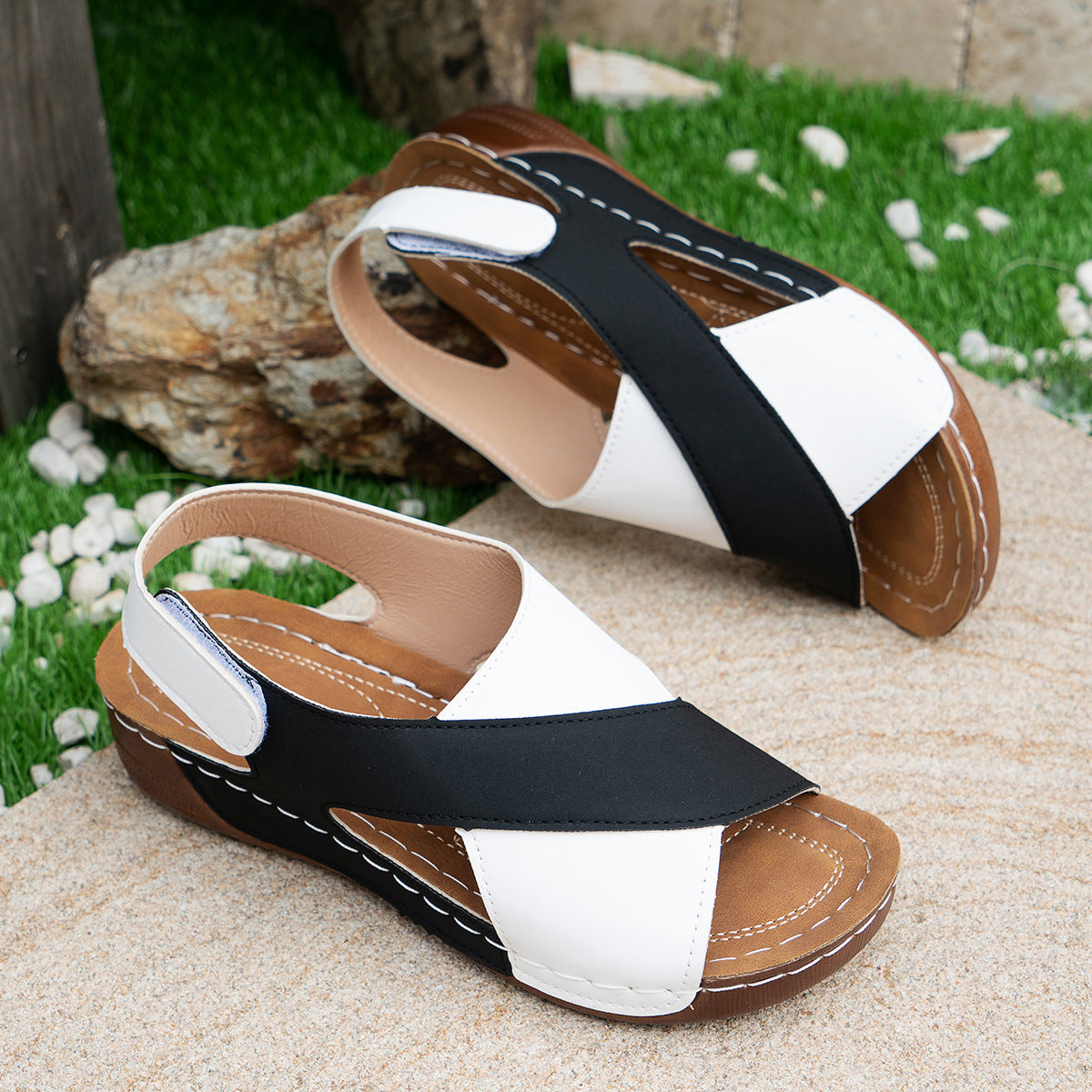 Emily – Sommer Wedges Sandalen mit Farbblock-Kreuzriemen-Design