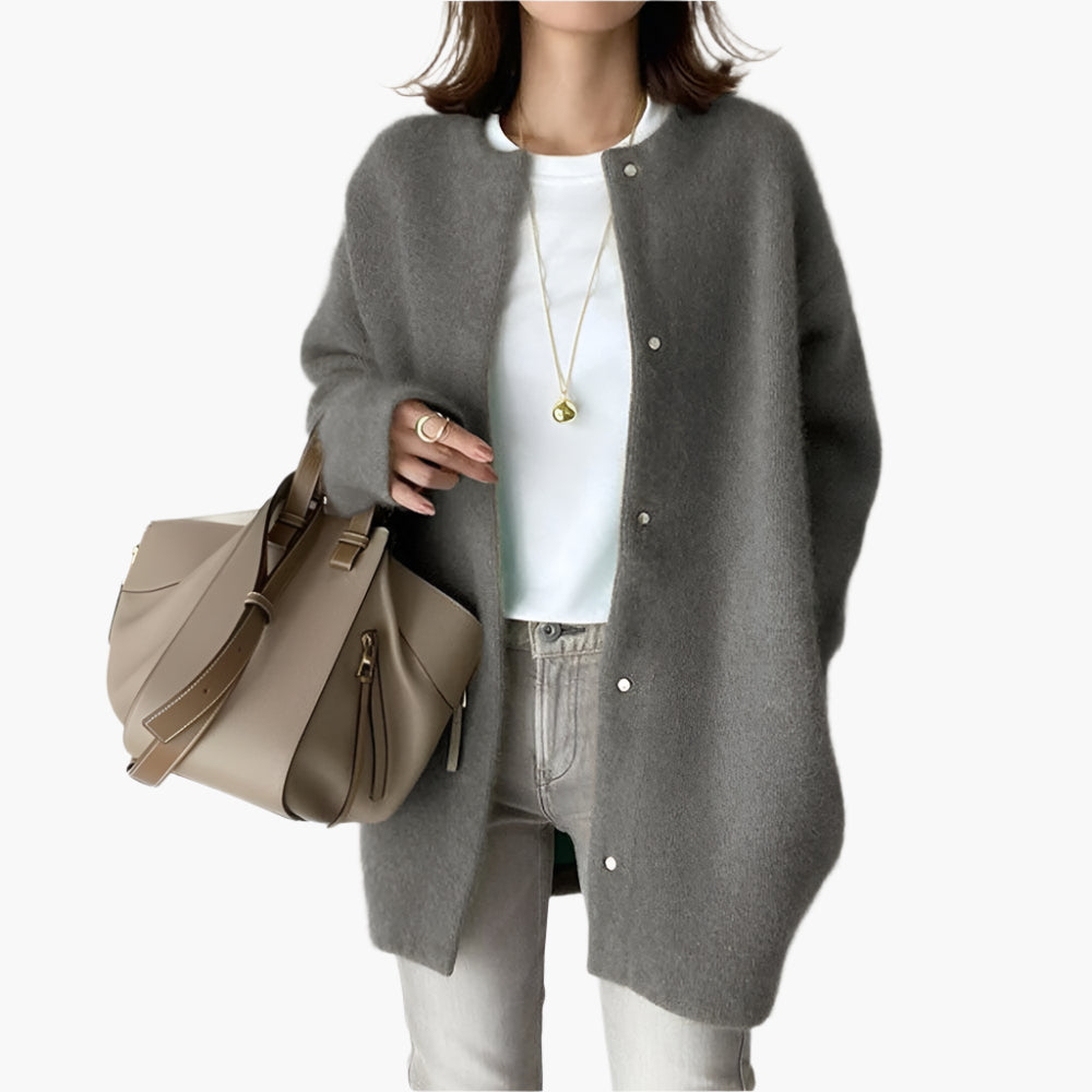 Damen Strickjacke im modernen Oversize-Stil für Alltag und Büro