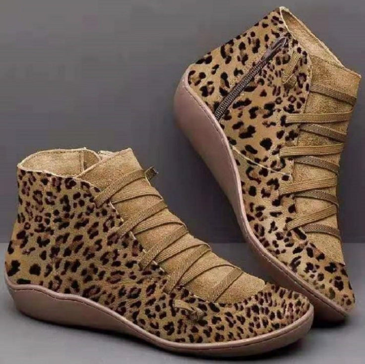 Claire – Flache Damenstiefeletten im Casual-Stil