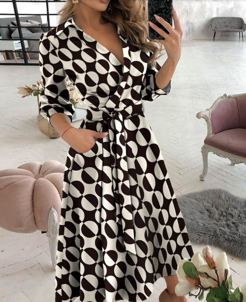 Adele – Sexy Mode Langärmliges Kleid mit tiefem V-Ausschnitt und unregelmäßigem Saum