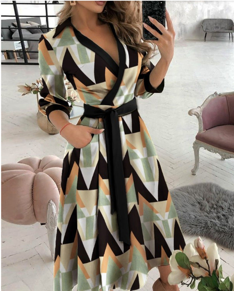 Adele – Sexy Mode Langärmliges Kleid mit tiefem V-Ausschnitt und unregelmäßigem Saum