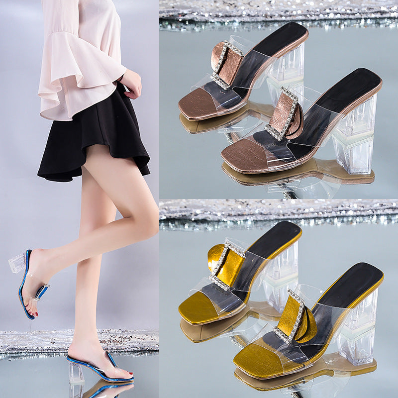 Sarah – Hohe Absatzsandalen und Hausschuhe für Damen