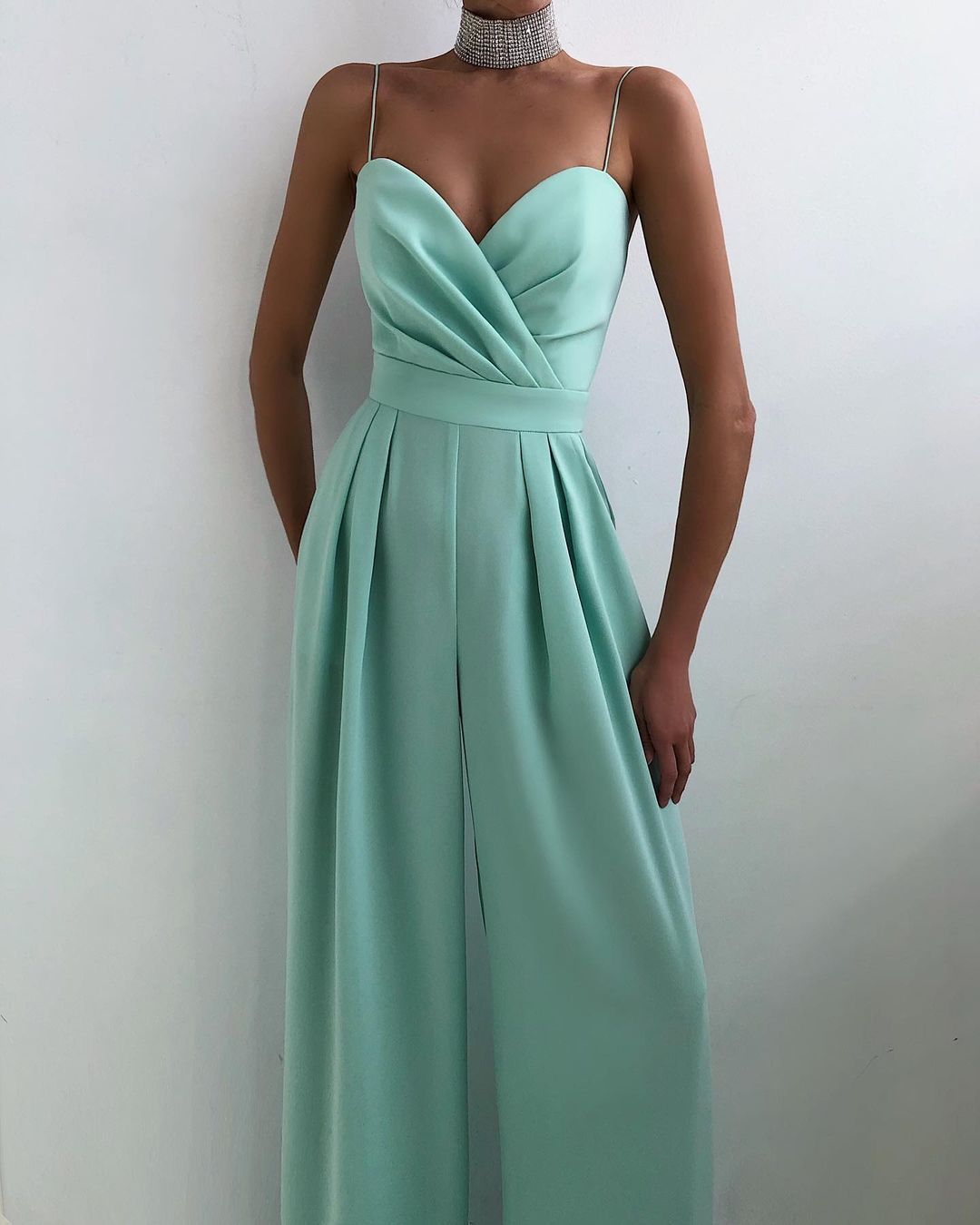 Terry – Minimalistischer Jumpsuit mit geradem Bund und Mopping