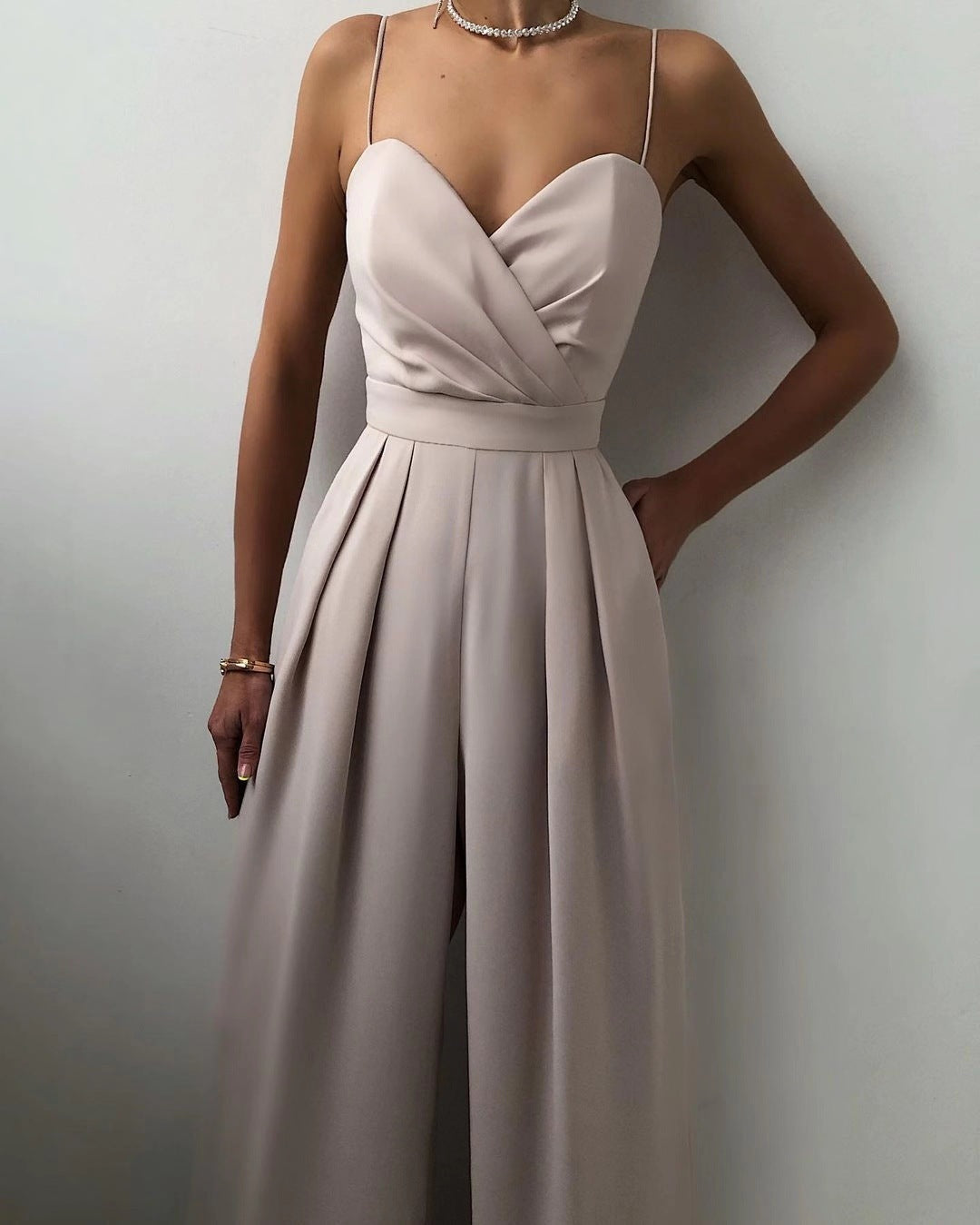 Terry – Minimalistischer Jumpsuit mit geradem Bund und Mopping