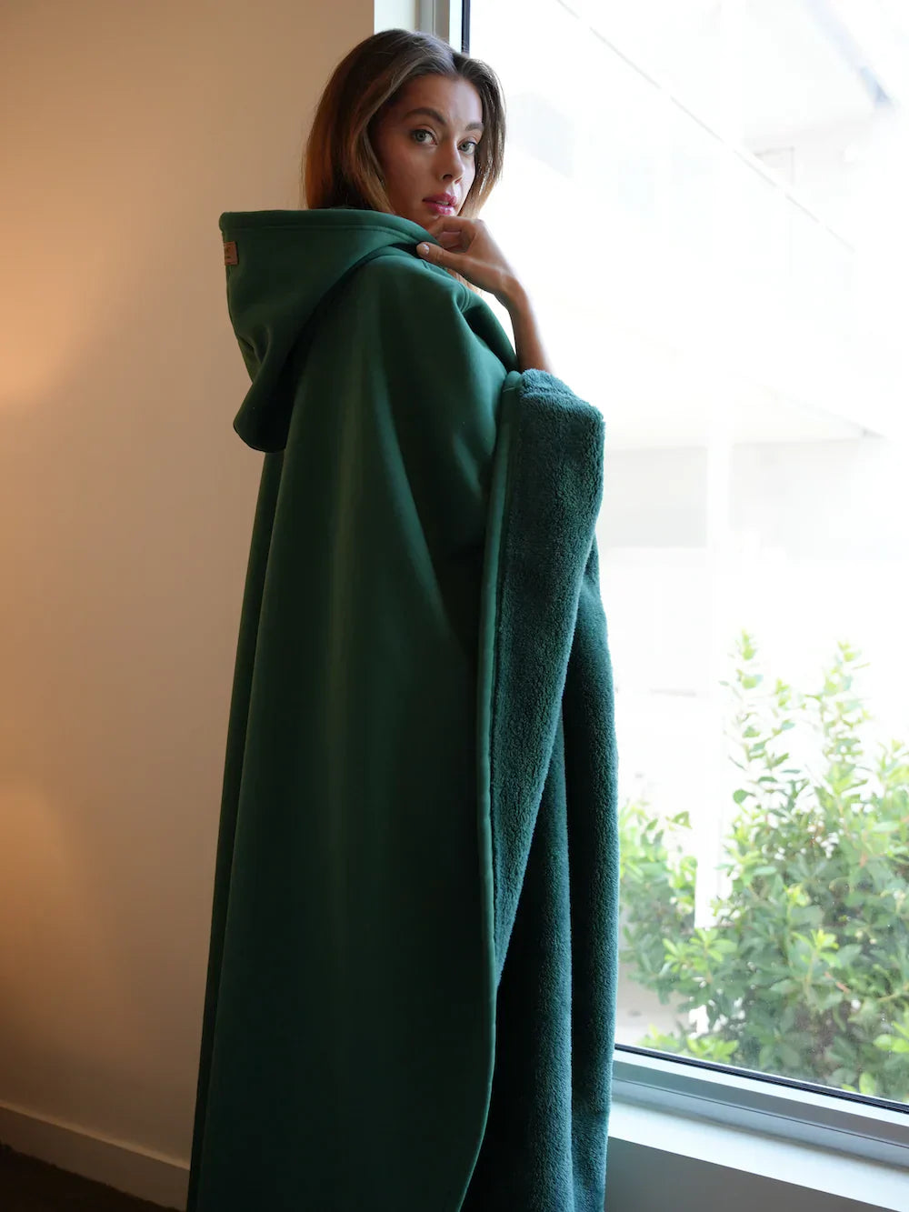 Damen Oversized Hoodie Decke – Komfortable Relax- und Kuschelmode für Zuhause und Unterwegs