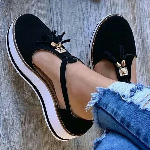 Andrea – Fransen-Plattform-Sandalen