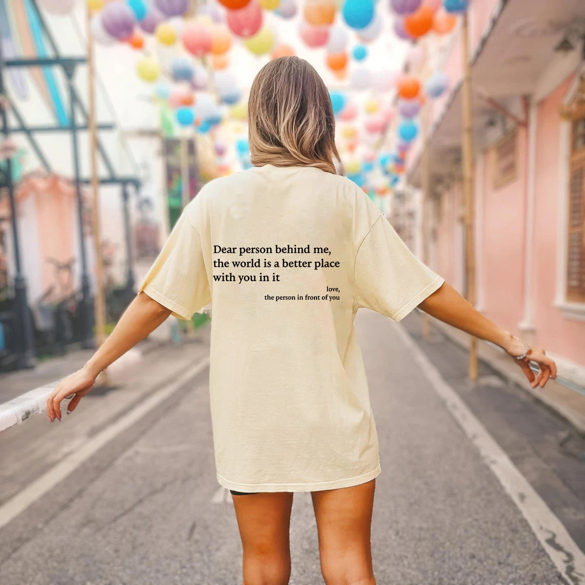 Carly – Damen T-Shirt mit Rundhalsausschnitt und Slogan