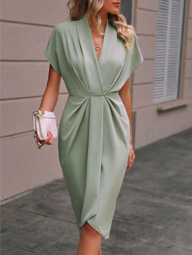 Kathleen – Modisches Sommerkleid mit Fledermausärmeln und V-Ausschnitt