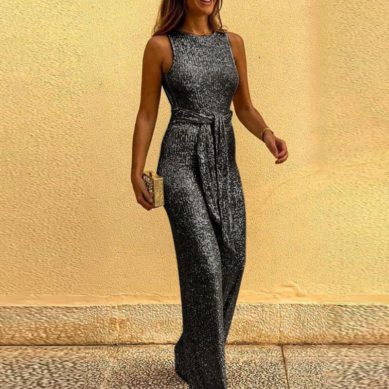 Jenny – Ärmelloser sexy Pailletten-Jumpsuit mit silbernen Punkten