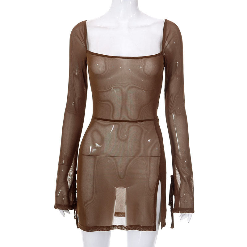 Joy – Langärmliges Kleid mit quadratischem Ausschnitt und kurzem Rockdesign für Damen