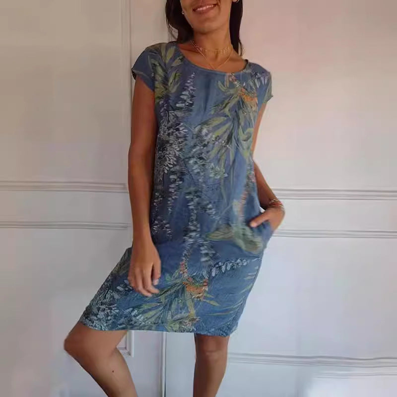 Nicole – Gerade Sommerkleid mit Blumen- und Blattmuster