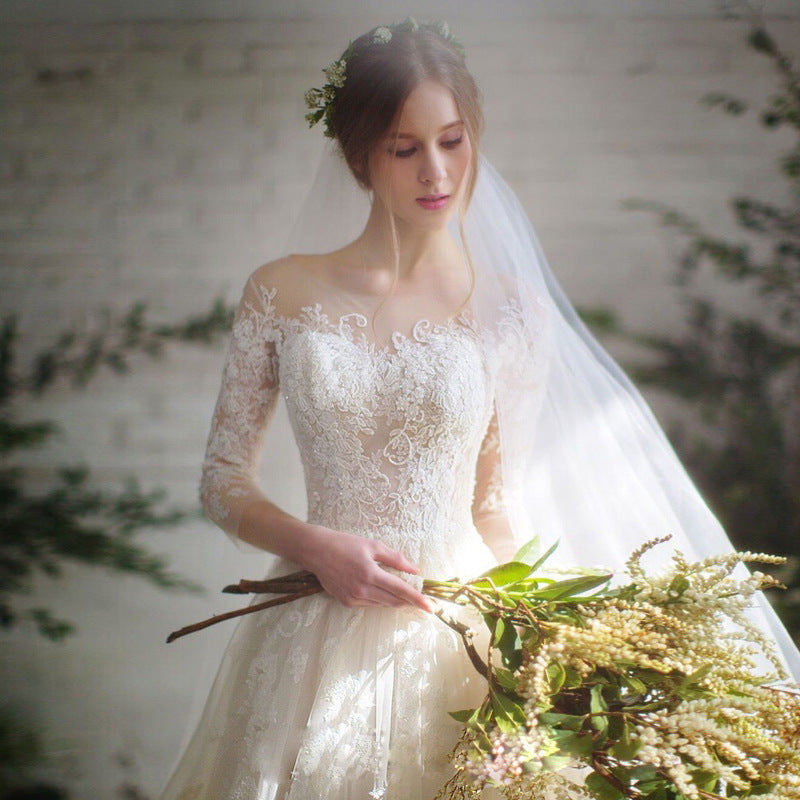 Barbara – Hochzeitskleid mit Spitzenärmeln