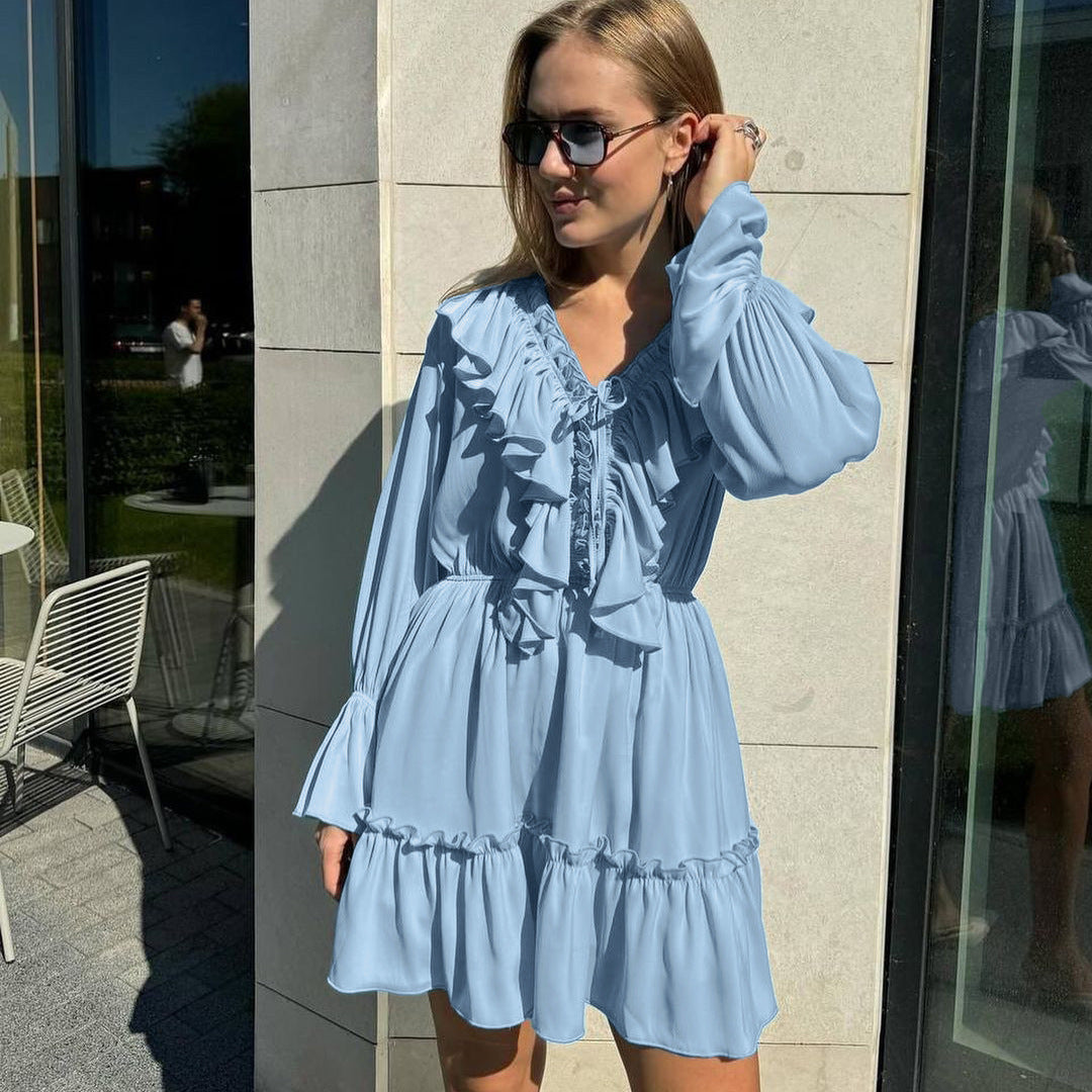 Amy – Faltendes Rüschenshirt mit langen Ärmeln und V-Ausschnitt