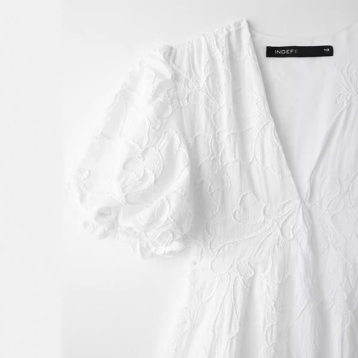 Sharon – Fluffy Kleid mit einfacher Stickerei für Damen