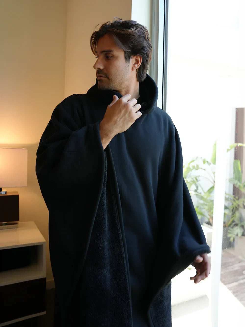 Damen Oversized Hoodie Decke – Komfortable Relax- und Kuschelmode für Zuhause und Unterwegs