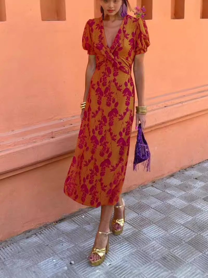 Dawn – Langes elegantes Slim V-Ausschnitt Kurzarmkleid mit Farbkontrastdruck