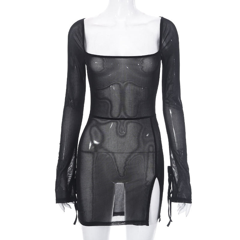 Joy – Langärmliges Kleid mit quadratischem Ausschnitt und kurzem Rockdesign für Damen
