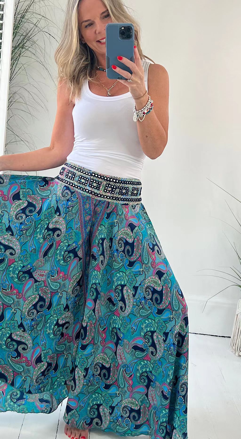 Sandra – Lockerer Rock mit weitem Saum für Damen