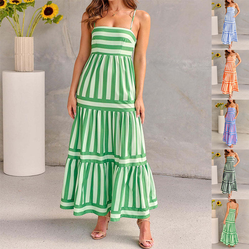 Hayley – Langes Kleid mit Trägern und Taschen im gestreiften Druck für den Strandurlaub