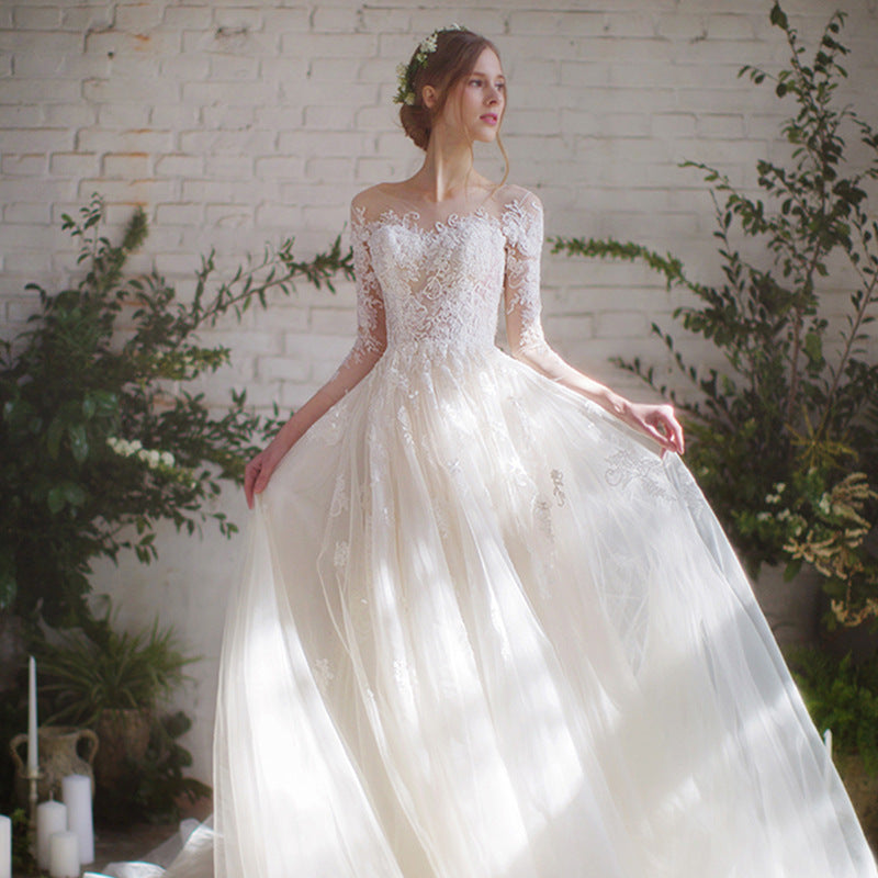 Barbara – Hochzeitskleid mit Spitzenärmeln