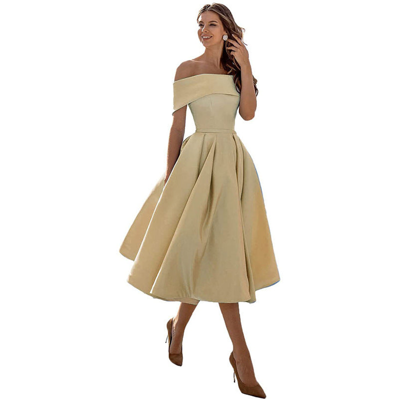 Michelle – Lässiges Trägerloses Satin-Party-Kleid