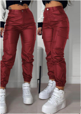 Lucy – Vegane Lederhose mit Reißverschluss und Faltentaschen
