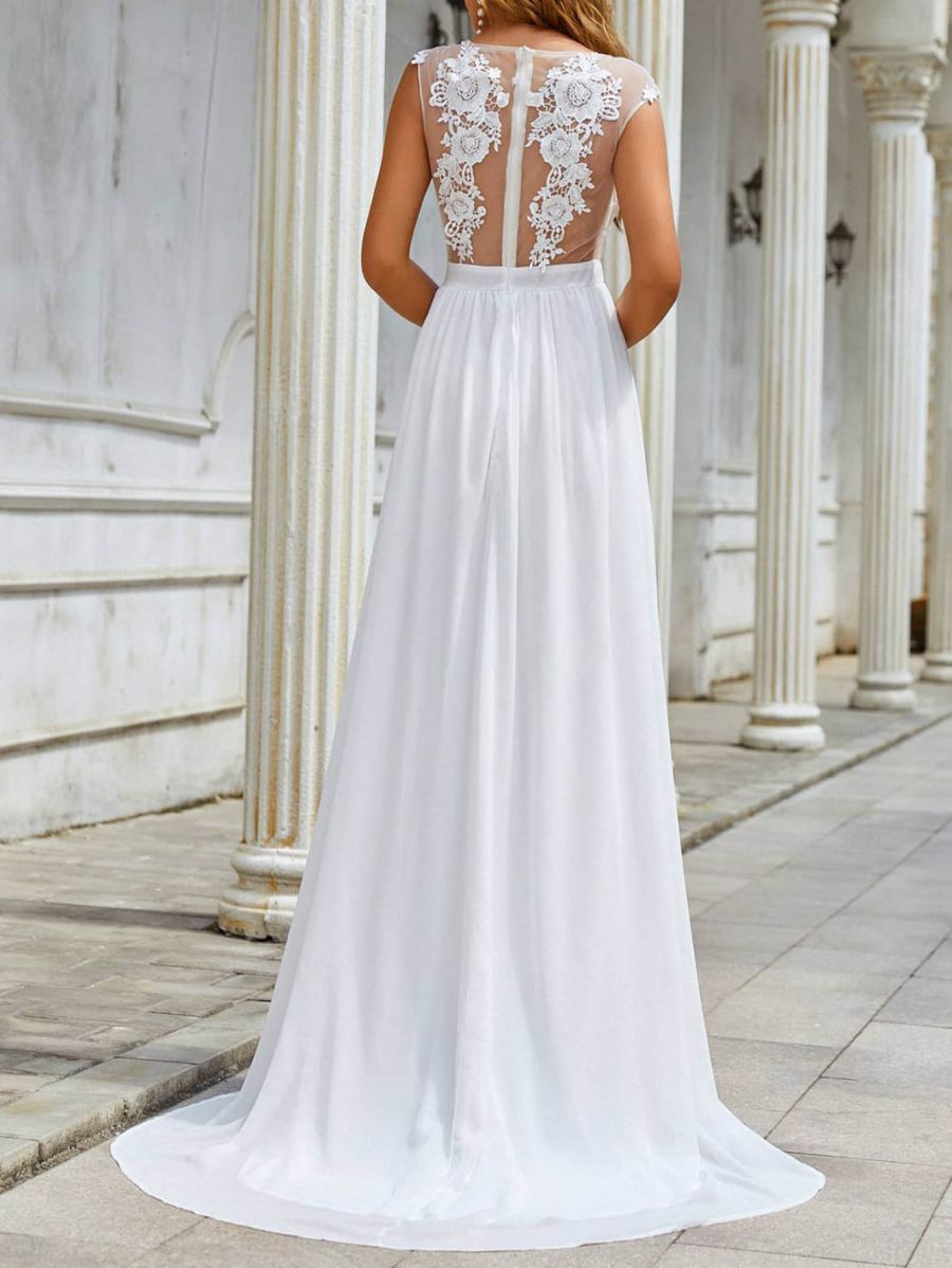Victoria – Langschwingendes Hochzeitskleid aus Chiffon mit Spitze