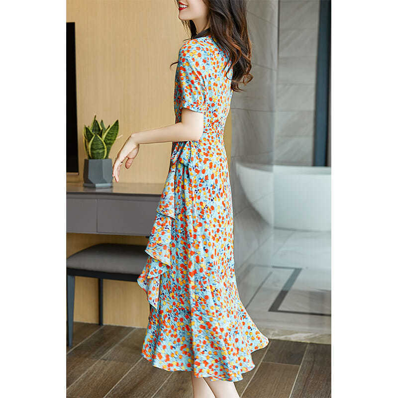 Sandra – Elegantes Blumenkleid mit französischem Flair