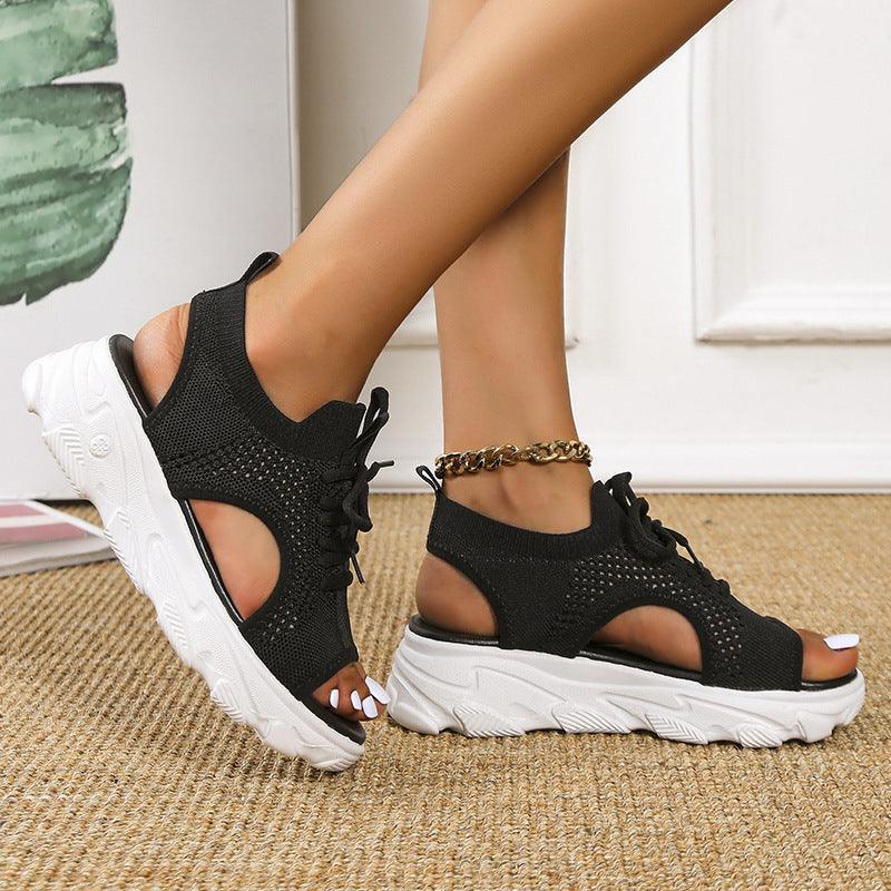 Victoria – Modische flache Sandalen für Damen mit dicker Sohle und Netzoberfläche