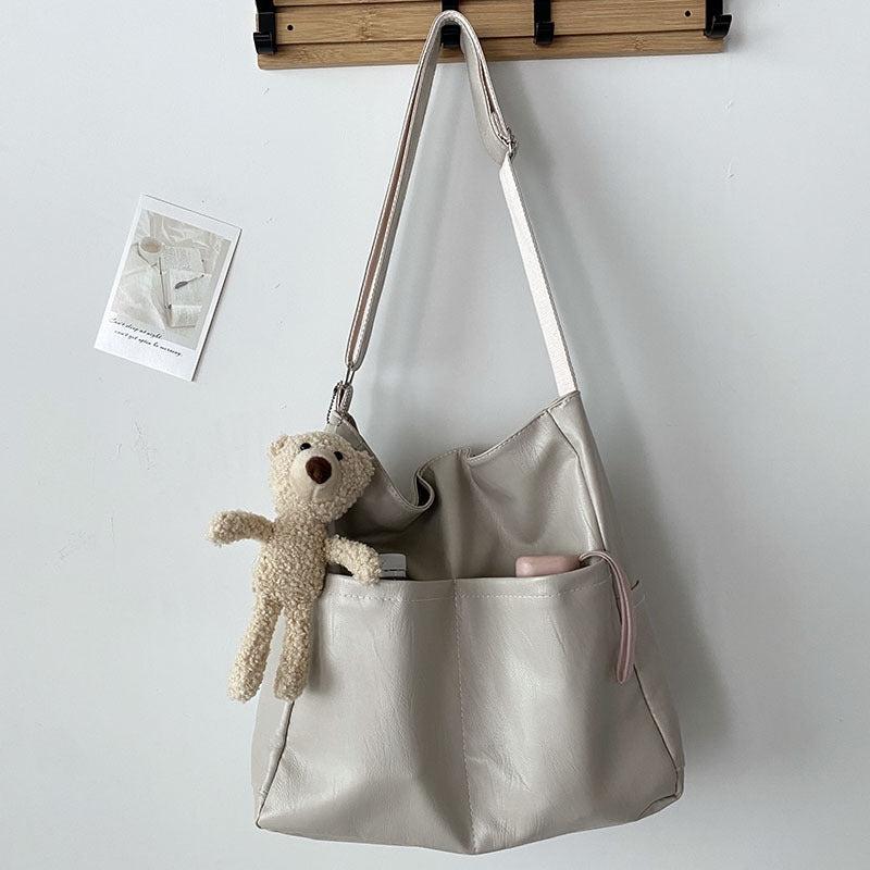 Pamela – Große Kapazität Texturiertes Weiches Veganes Leder Eimer Tasche