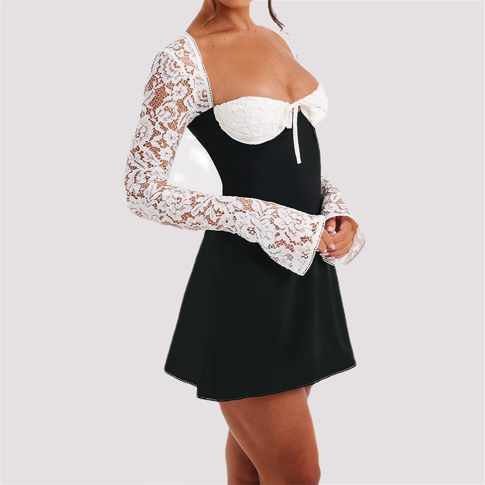 Sharon – Sexy Y2K Spitzenkleid mit langen Ärmeln und offenem Rücken