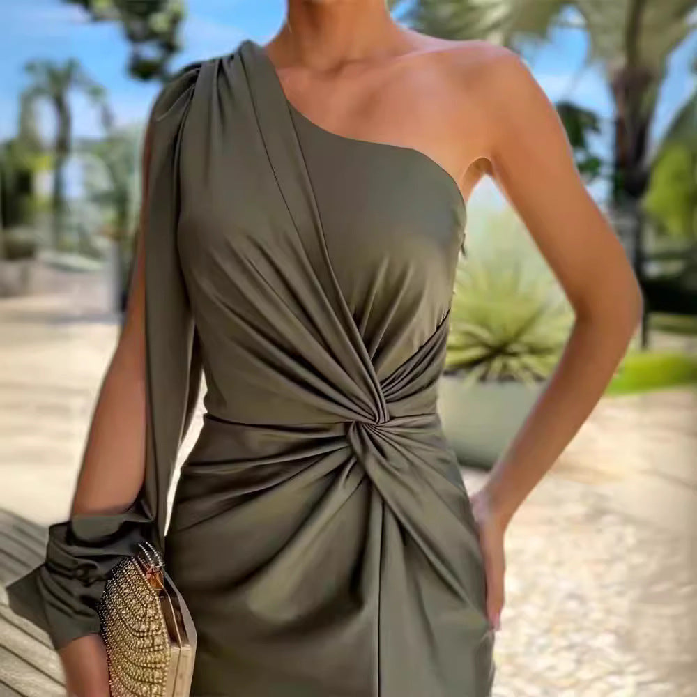 Brenda – Schlankes Kleid mit Diagonalem Schulterknoten