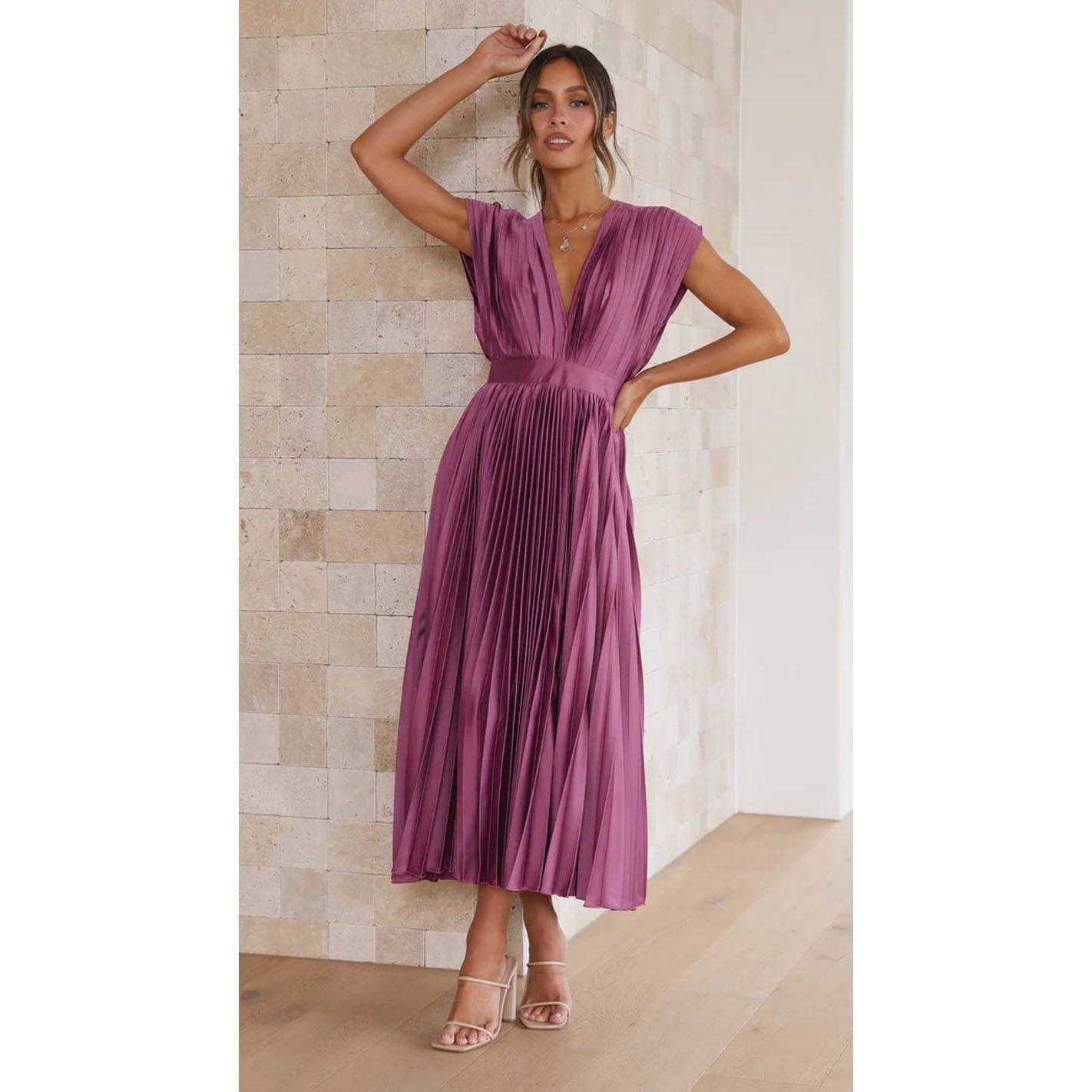 Amelia – Lässiges Faltenkleid mit Reißverschluss