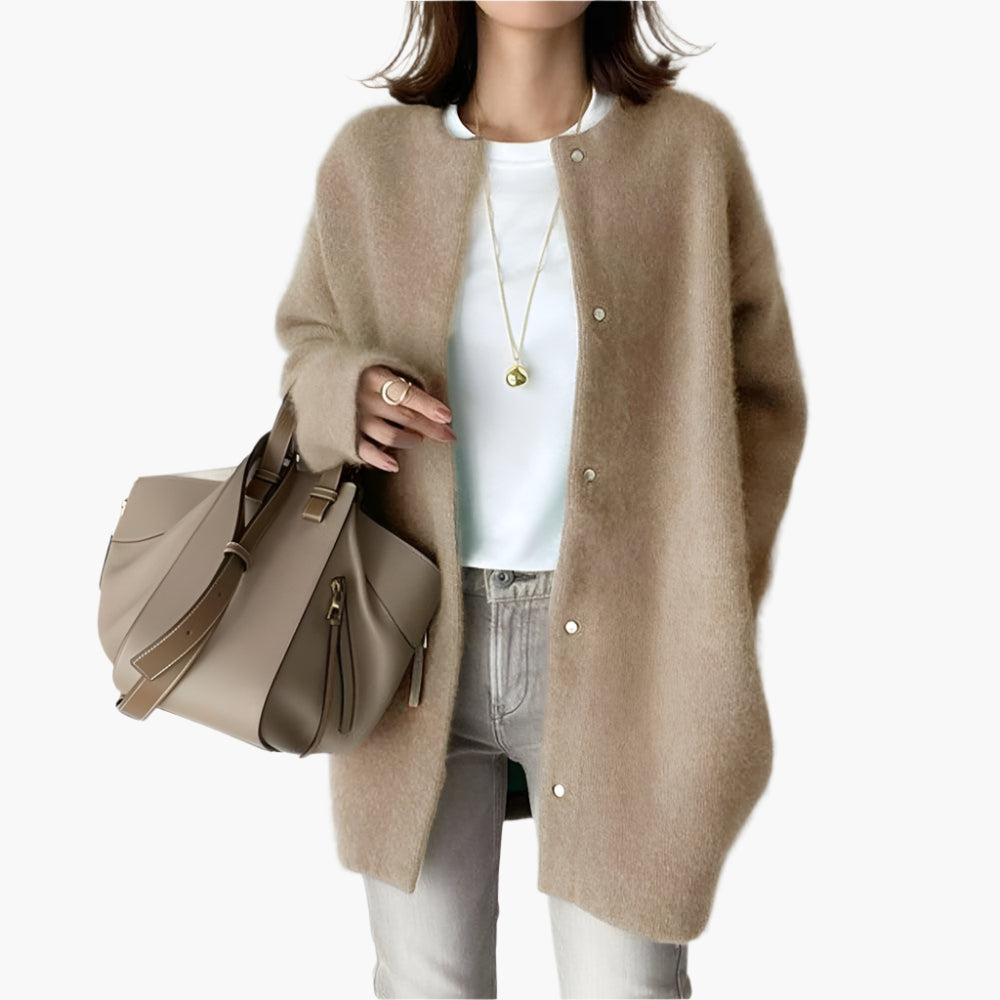 Damen Strickjacke im modernen Oversize-Stil für Alltag und Büro