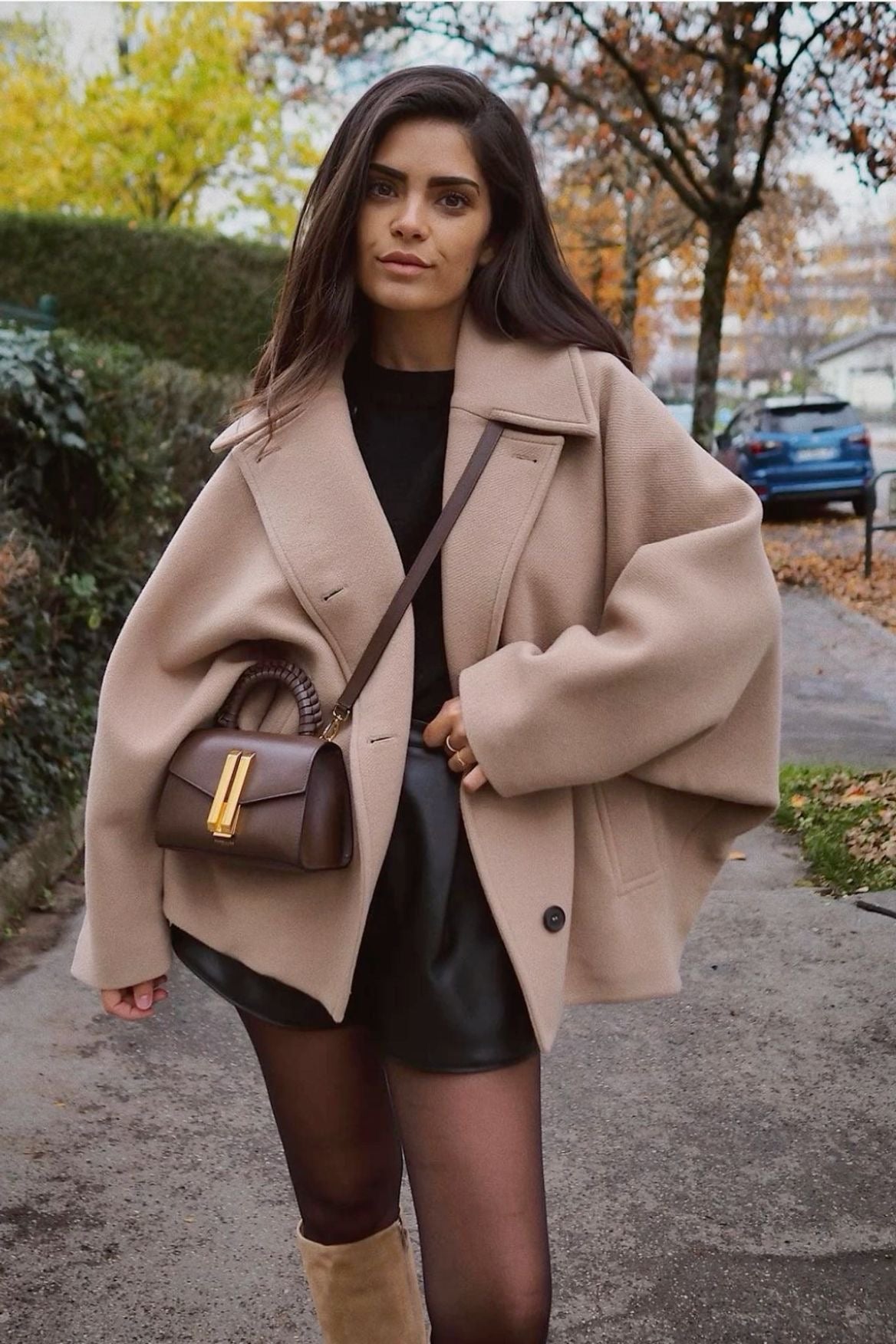 Damen Oversize Mantel im Boxy-Fit – Trendiger Herbst- und Winter-Look für stilbewusste City-Outfits