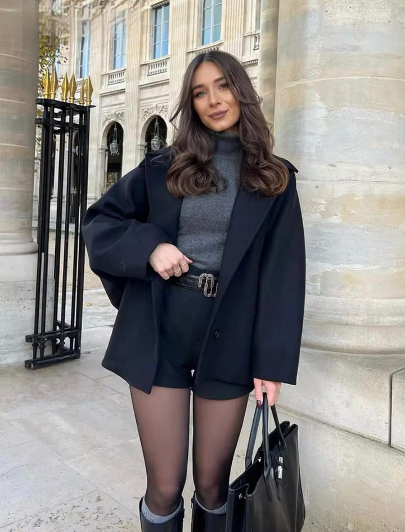 Damen Oversize Mantel im Boxy-Fit – Trendiger Herbst- und Winter-Look für stilbewusste City-Outfits