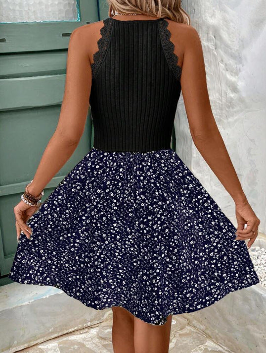 Emma – Schmal geschnittenes ärmelloses Kleid mit Spitzen-Patchwork