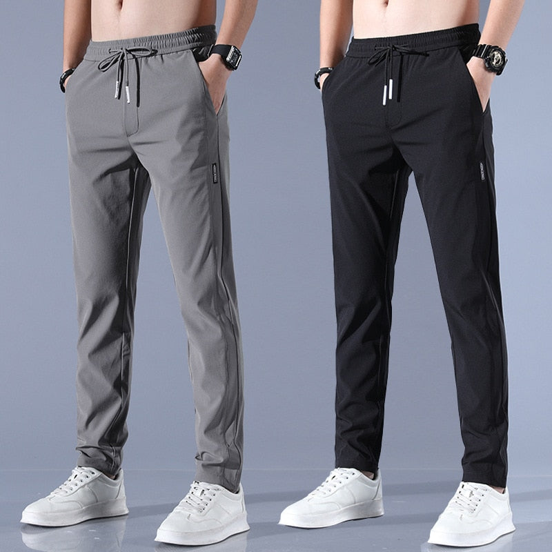 Herren Jogginghose Slim Fit – Sportliche Freizeithose mit elastischem Bund und Kordelzug