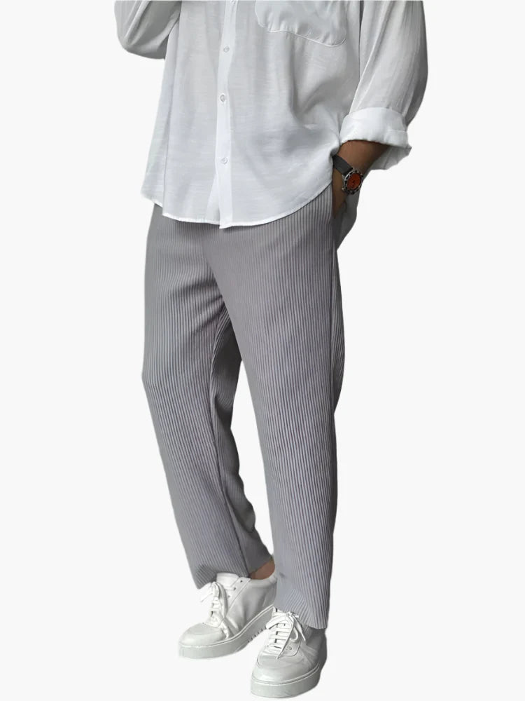 Herren Relaxed Fit Plissee Freizeithose – Eleganter Komfort für Alltag und besondere Anlässe