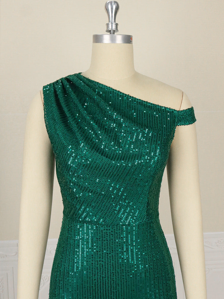 Sarah – Ein Schulterloses Ärmelloses Wickelkleid