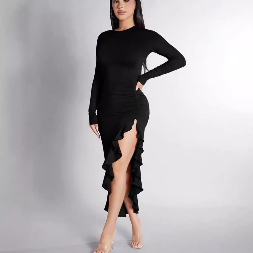 Nicole – Slim Fit Langarmkleid mit Rüschen und Schlitz
