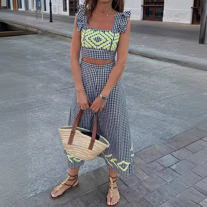 Lynda – Geometrisch bedrucktes hoch tailliertes Trägerkleid mit fliegenden Ärmeln