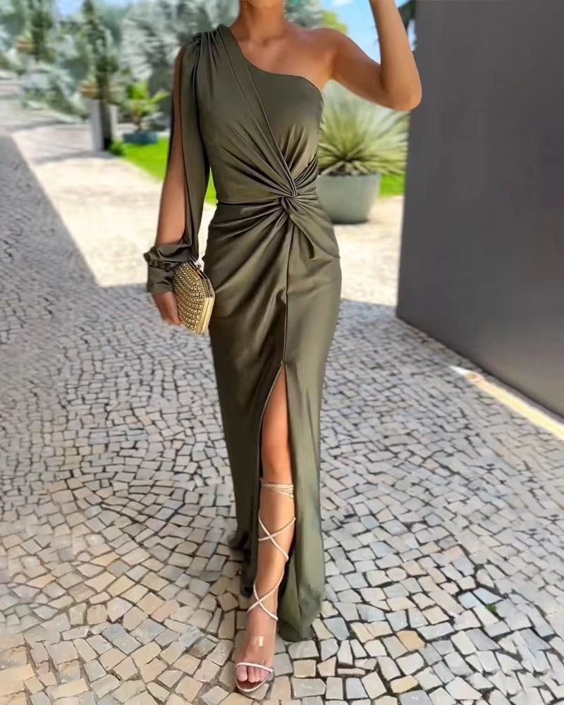 Brenda – Schlankes Kleid mit Diagonalem Schulterknoten