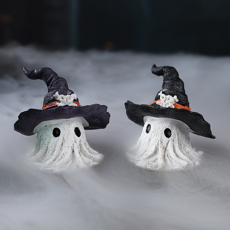 Halloween Dekofigur Geist mit Hexenhut – Zauberhafte Resin-Figur für gruselige Halloween-Atmosphäre