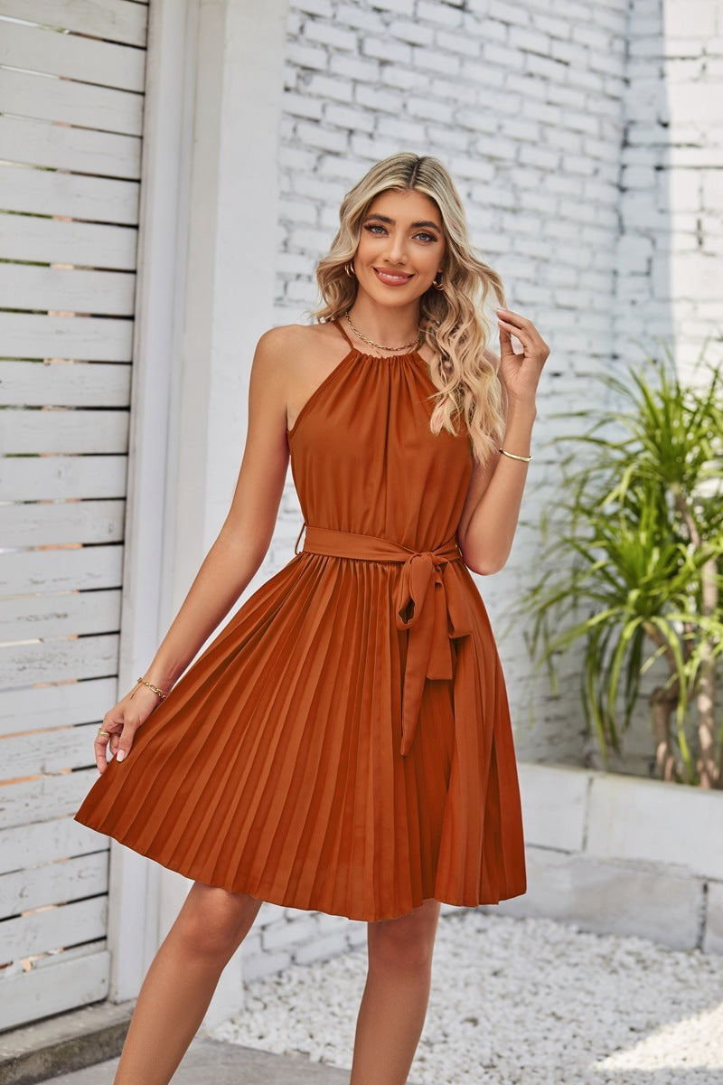 Sandra – Schlichtes Trägerloses Kleid mit Faltenrock für den Sommer