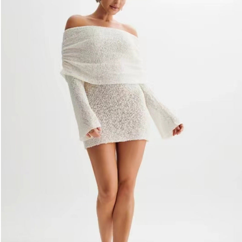 Imogen – Langärmliges Off-Shoulder Kleid mit kurzem Rock