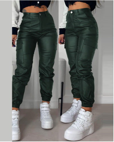 Lucy – Vegane Lederhose mit Reißverschluss und Faltentaschen