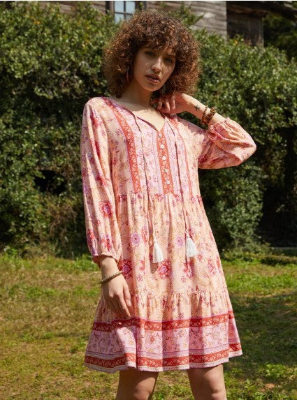 Sharon – Boho-Kleid mit Fransen und V-Ausschnitt